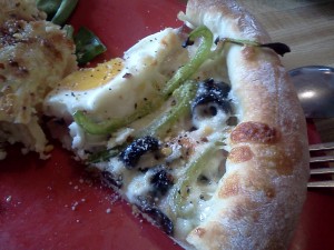 breakfast pizza at Mountain High Pizza Pie