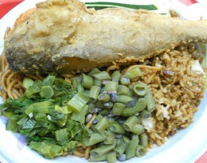 Surinamese food at Warung Kario Queens